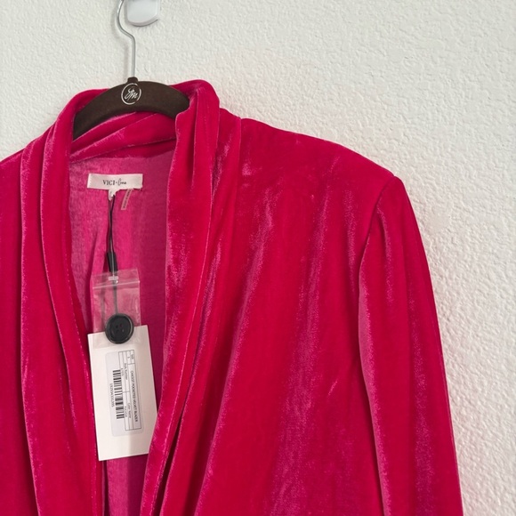 NWT Vici Women's Size Small Fuchsia Pink Chicest Pocketed Velvet Blazer - Picture 5 of 7